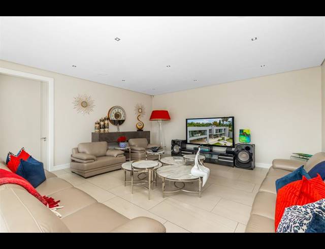 5 BEDROOM HOUSE FOR SALE IN DUXBERRY